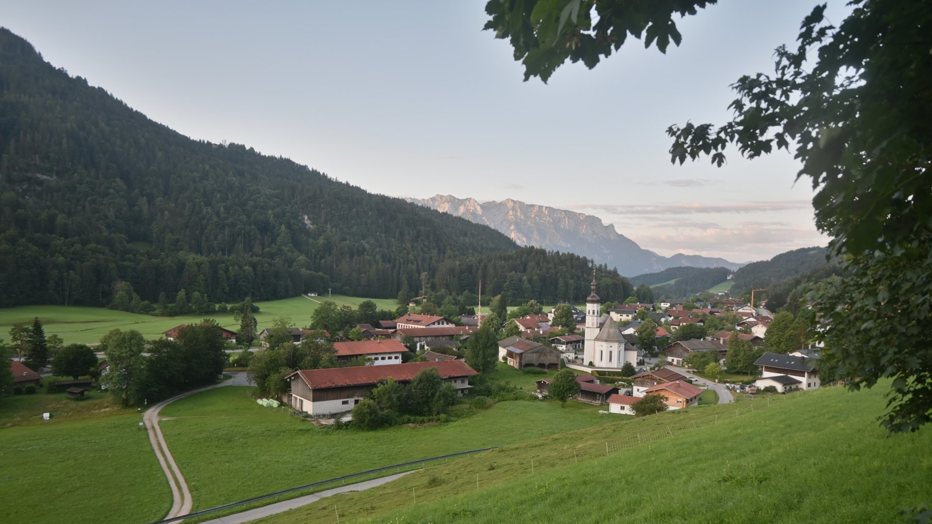 Archiv Foto Webcam Sachrang-Blick über Bergsteigerdorf