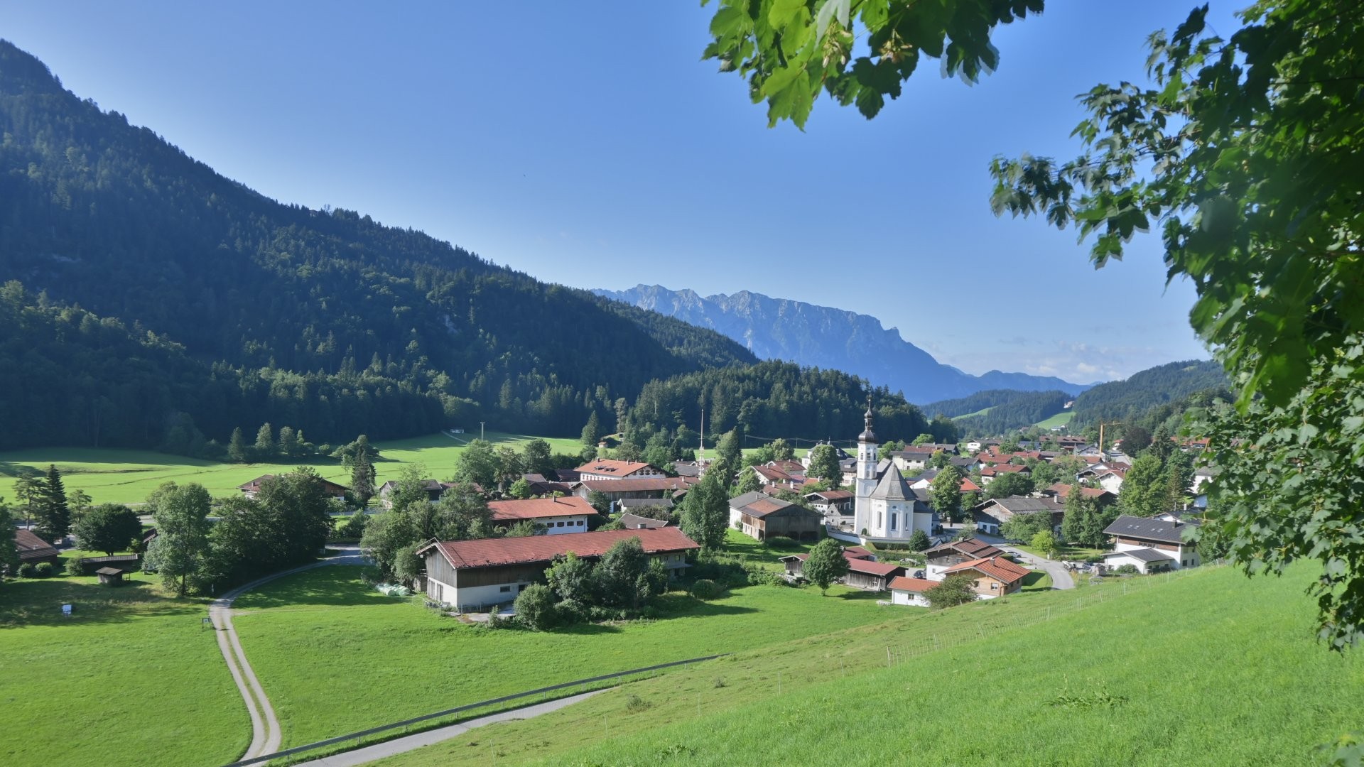Archiv Foto Webcam Sachrang-Blick über Bergsteigerdorf