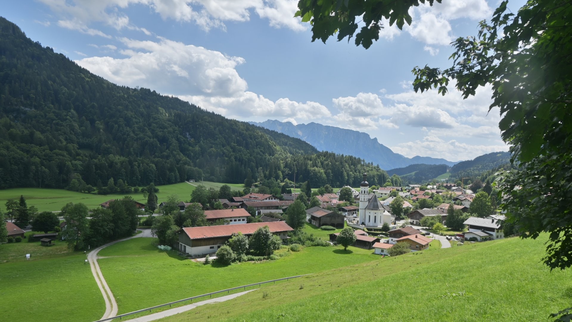 Archiv Foto Webcam Sachrang-Blick über Bergsteigerdorf