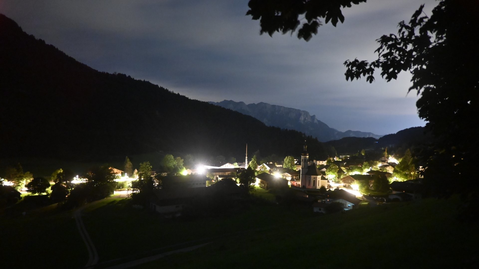 Archiv Foto Webcam Sachrang-Blick über Bergsteigerdorf