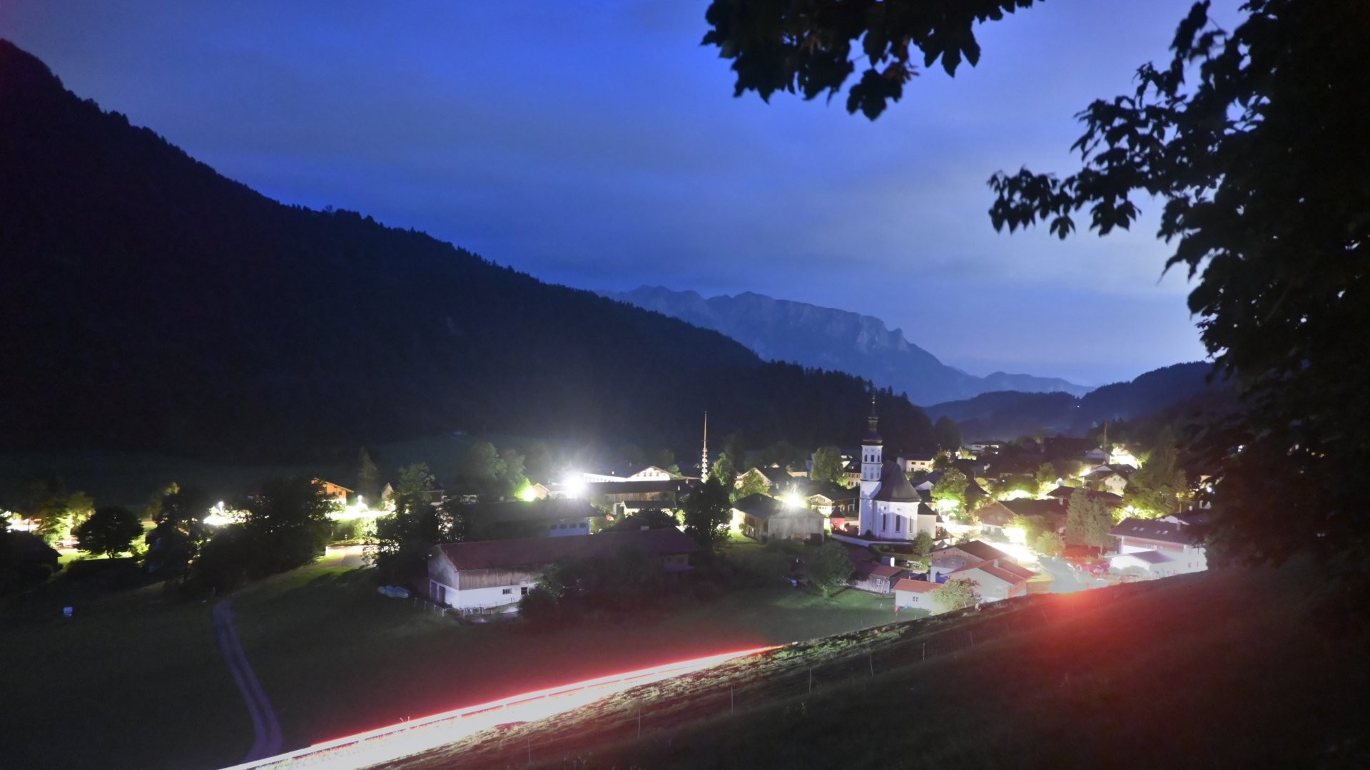 Archived image Webcam View to Sachrang