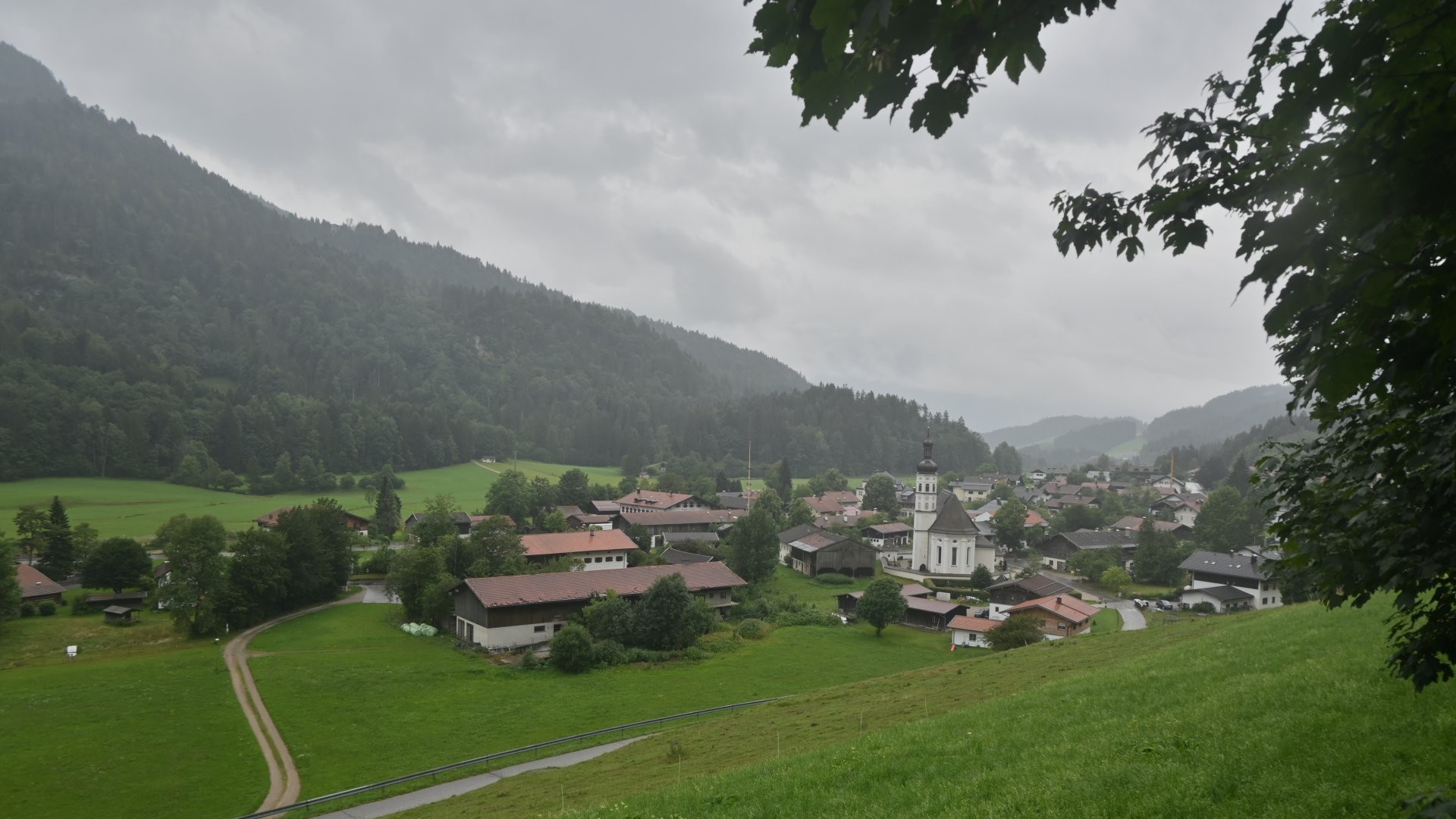 Archived image Webcam View to Sachrang