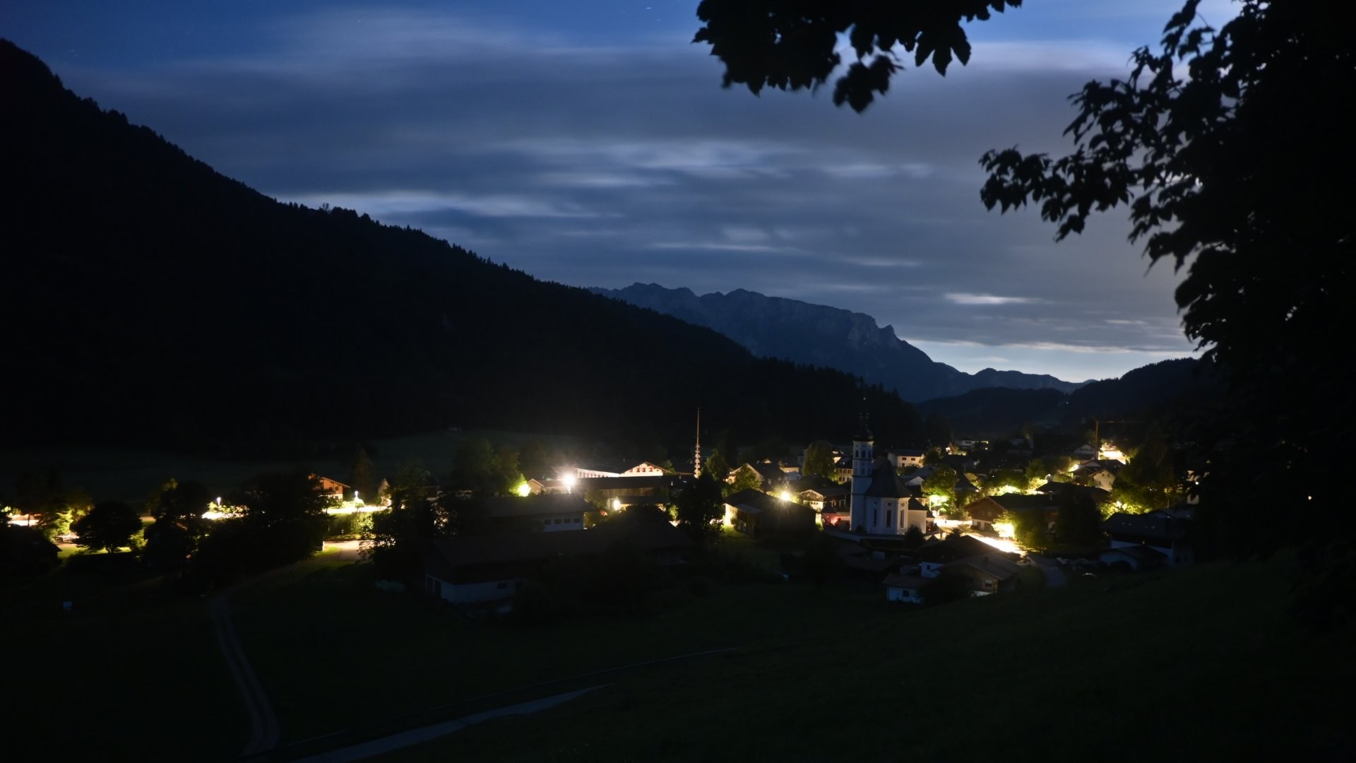 Archiv Foto Webcam Sachrang-Blick über Bergsteigerdorf