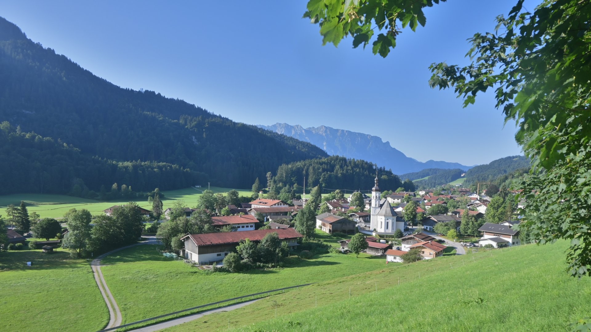 Archiv Foto Webcam Sachrang-Blick über Bergsteigerdorf