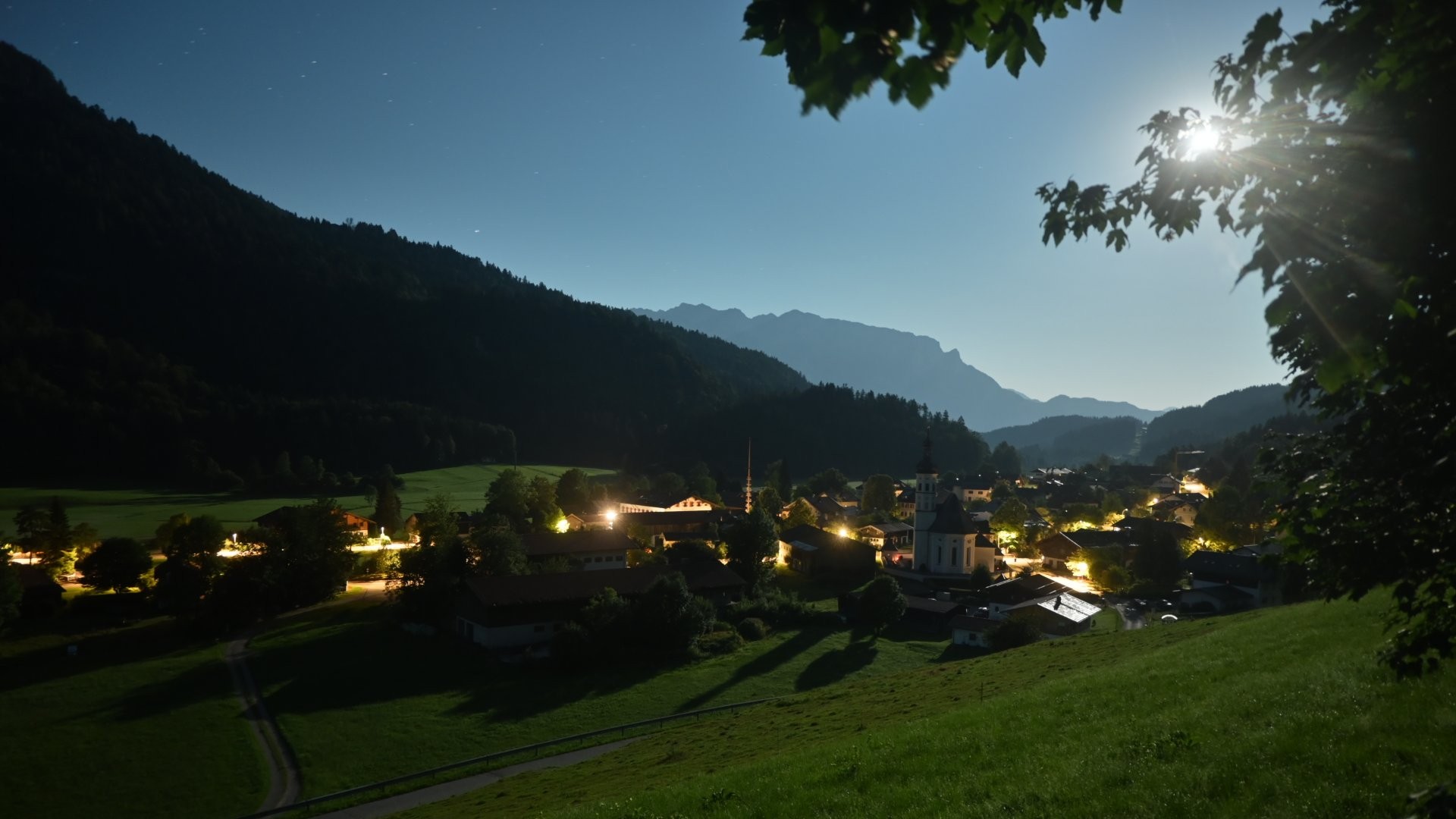 Archiv Foto Webcam Sachrang-Blick über Bergsteigerdorf