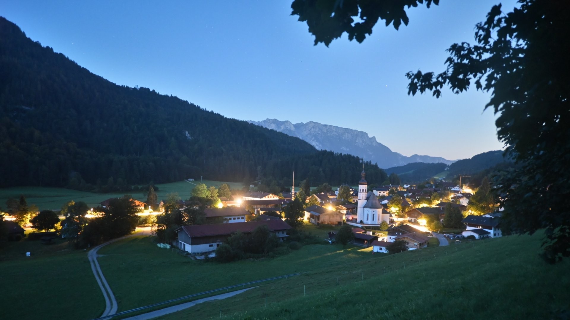 Archiv Foto Webcam Sachrang-Blick über Bergsteigerdorf