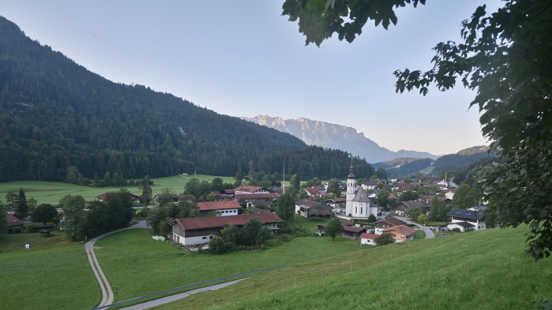 Archiv Foto Webcam Sachrang-Blick über Bergsteigerdorf