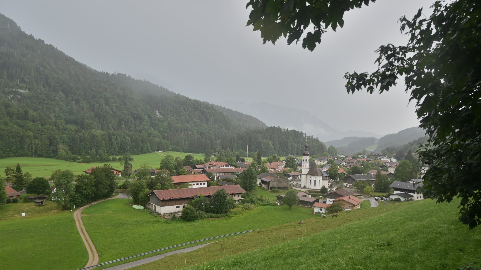 Archived image Webcam View to Sachrang