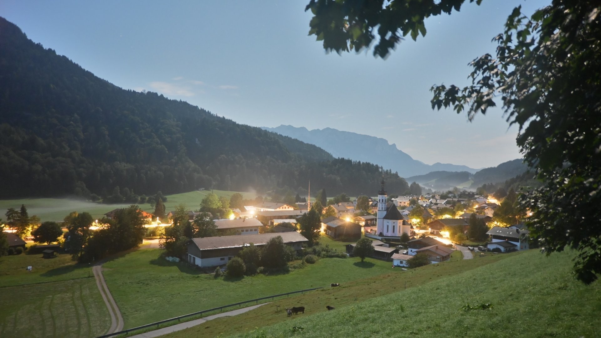 Archiv Foto Webcam Sachrang-Blick über Bergsteigerdorf