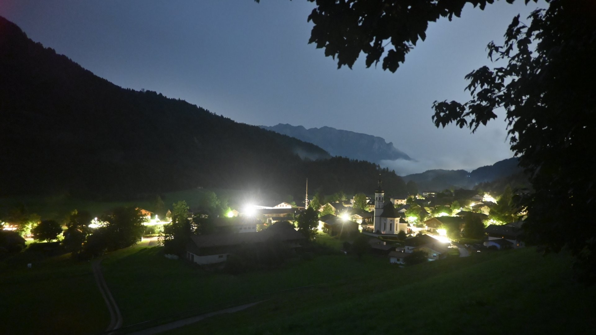 Archiv Foto Webcam Sachrang-Blick über Bergsteigerdorf