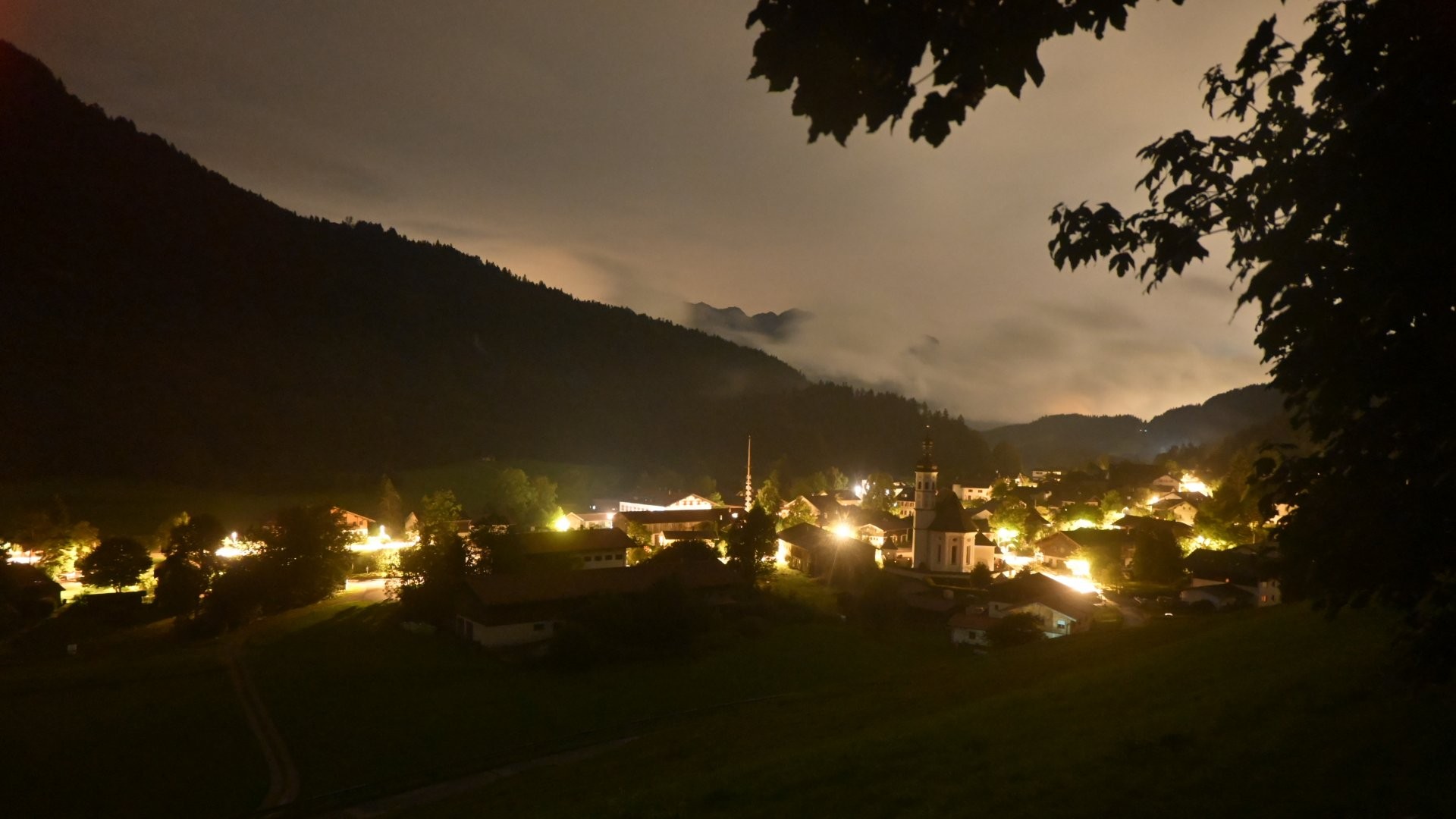 Archiv Foto Webcam Sachrang-Blick über Bergsteigerdorf