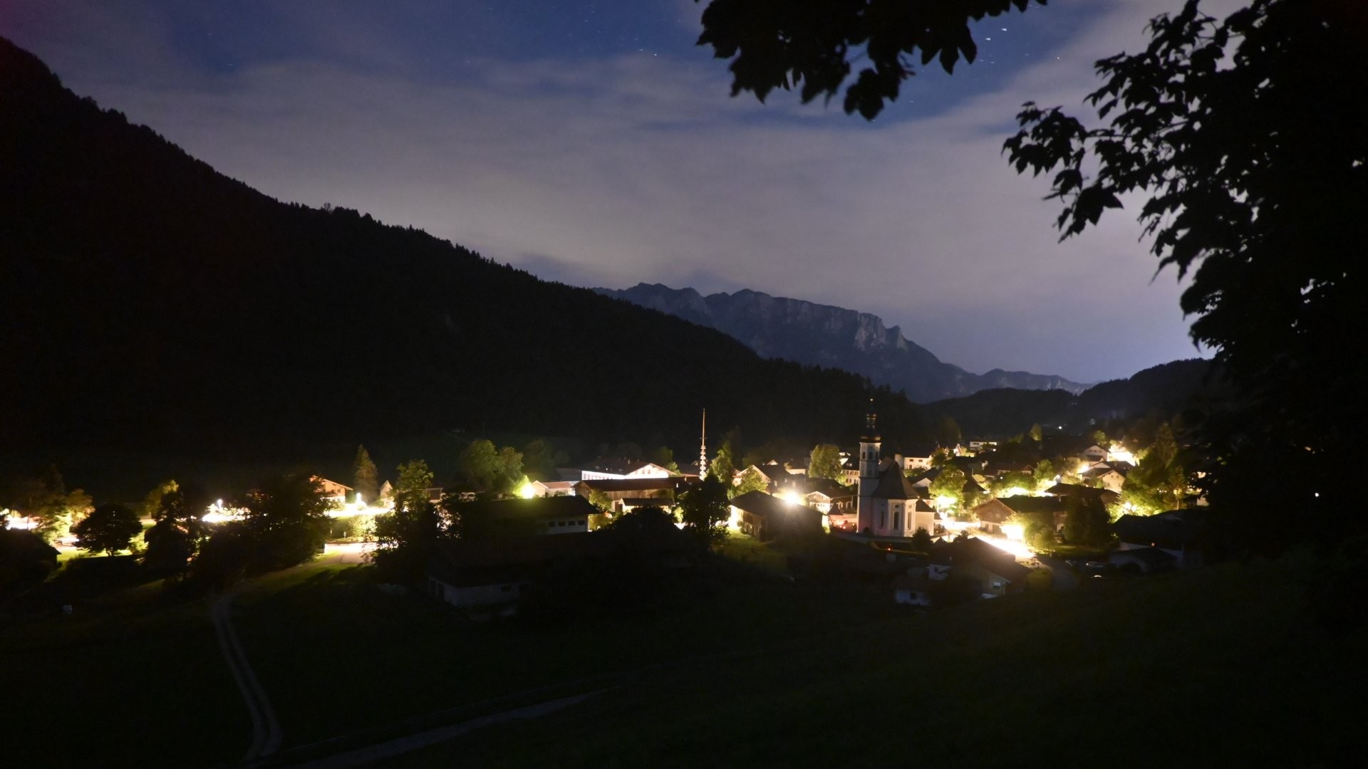 Archiv Foto Webcam Sachrang-Blick über Bergsteigerdorf