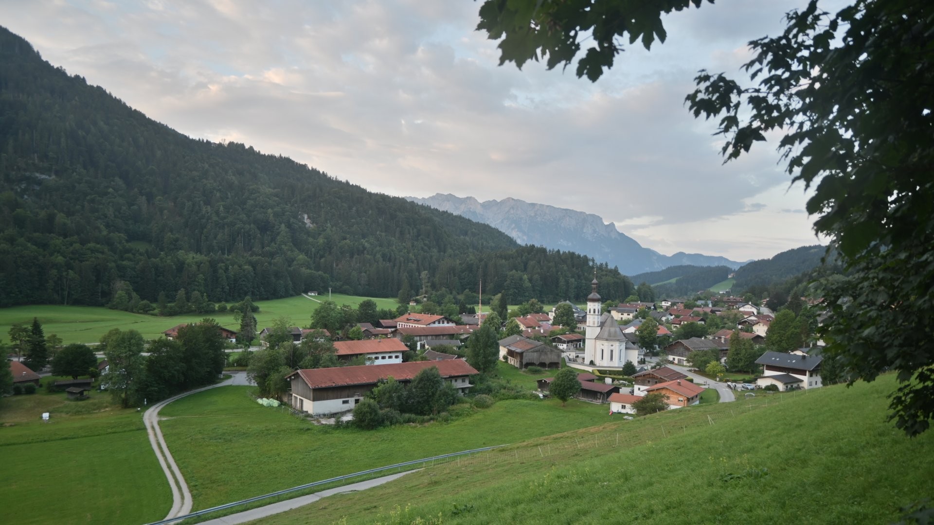 Archiv Foto Webcam Sachrang-Blick über Bergsteigerdorf