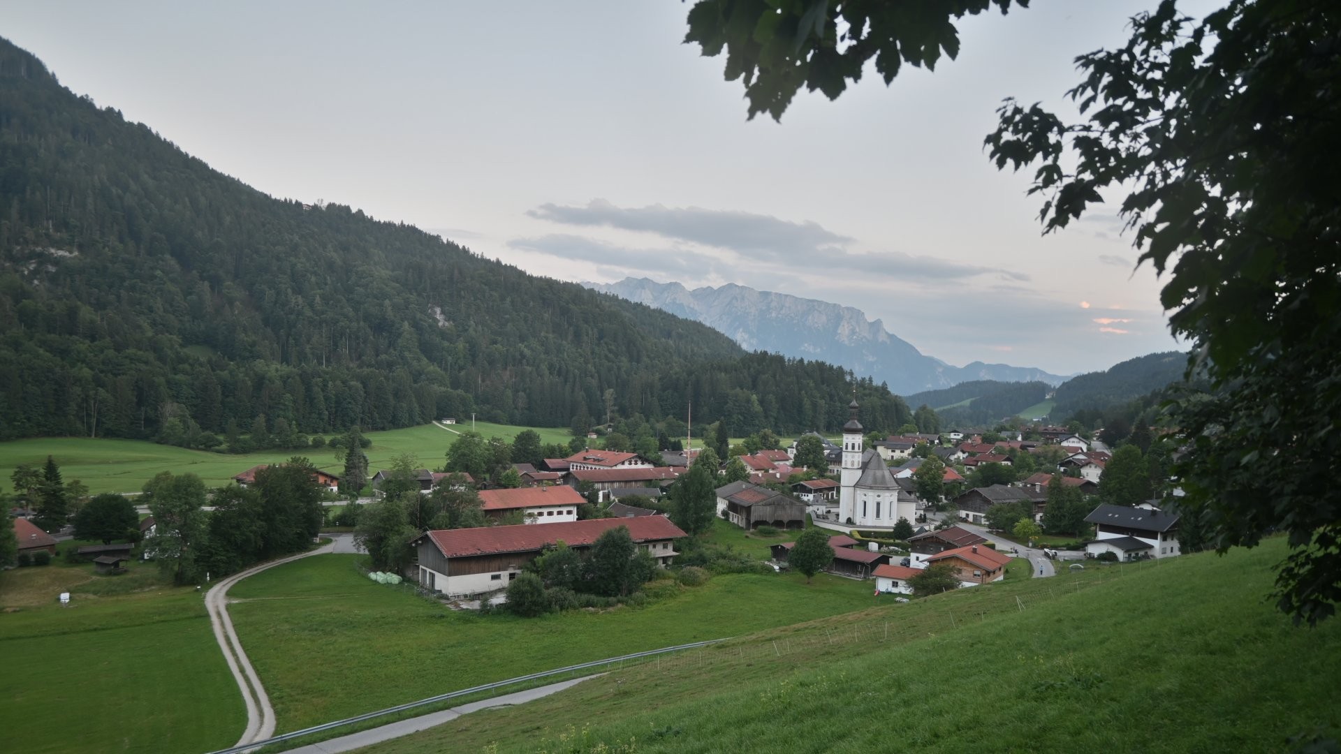 Archiv Foto Webcam Sachrang-Blick über Bergsteigerdorf