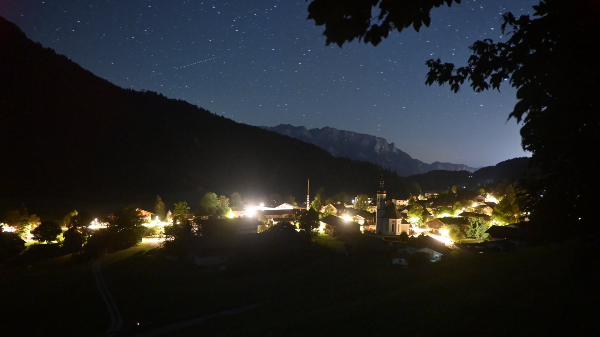 Archiv Foto Webcam Sachrang-Blick über Bergsteigerdorf