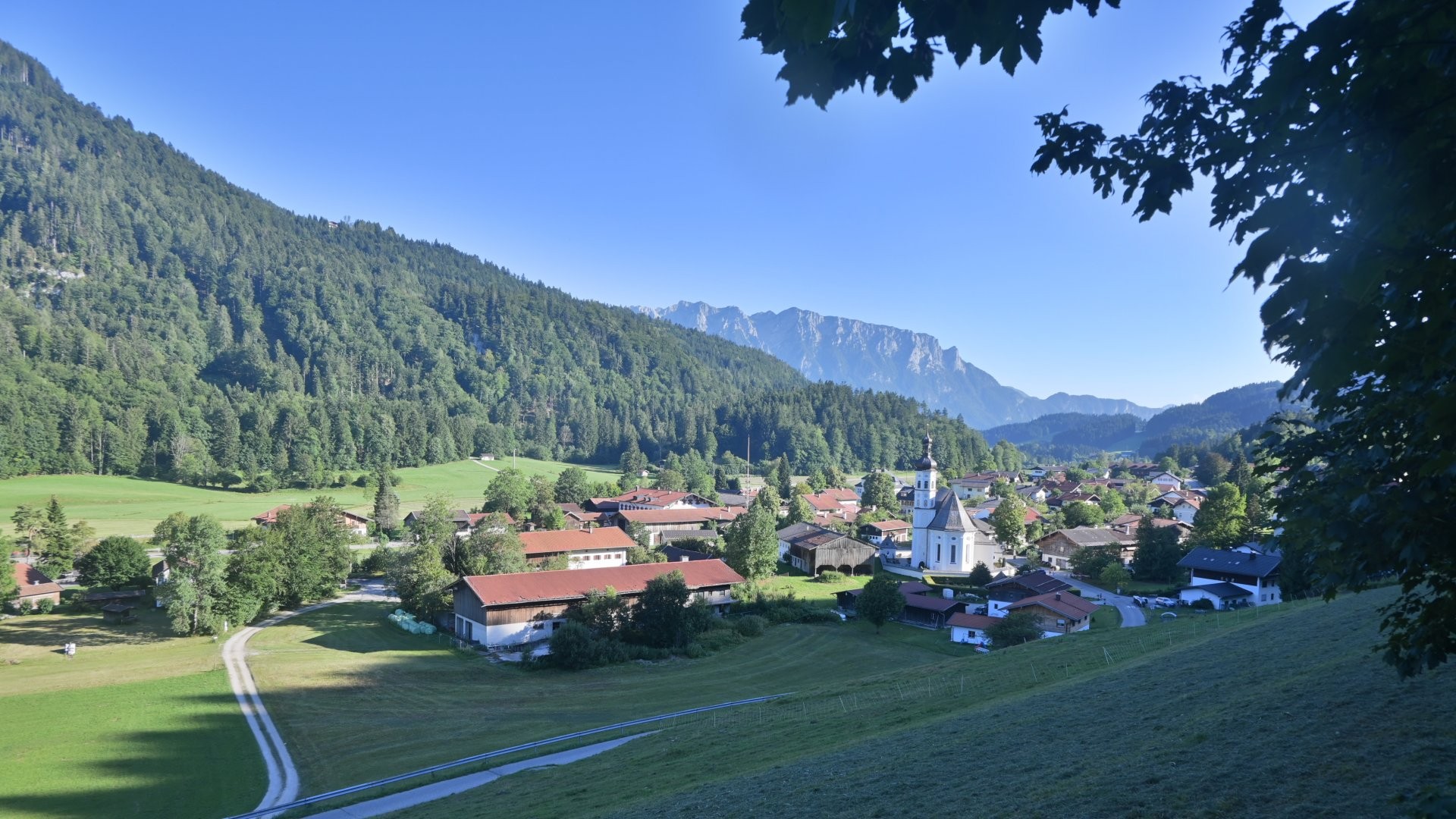 Archiv Foto Webcam Sachrang-Blick über Bergsteigerdorf