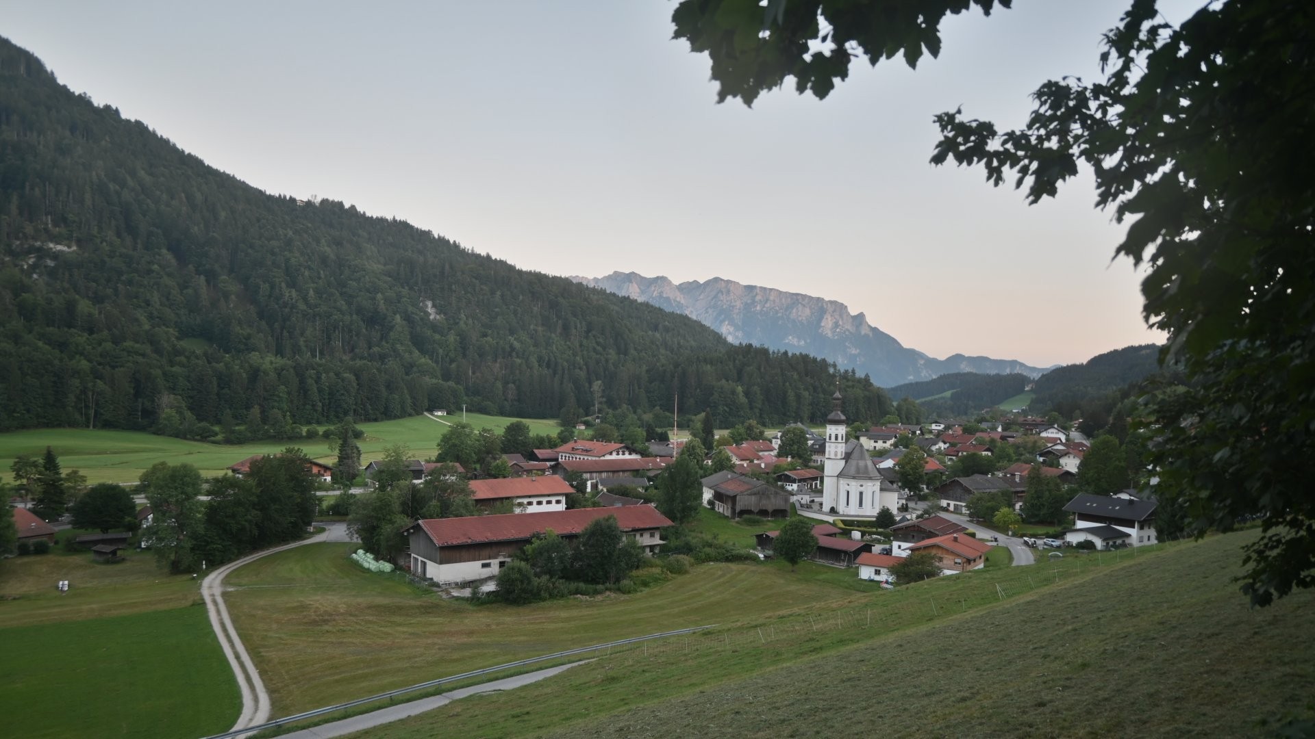 Archiv Foto Webcam Sachrang-Blick über Bergsteigerdorf