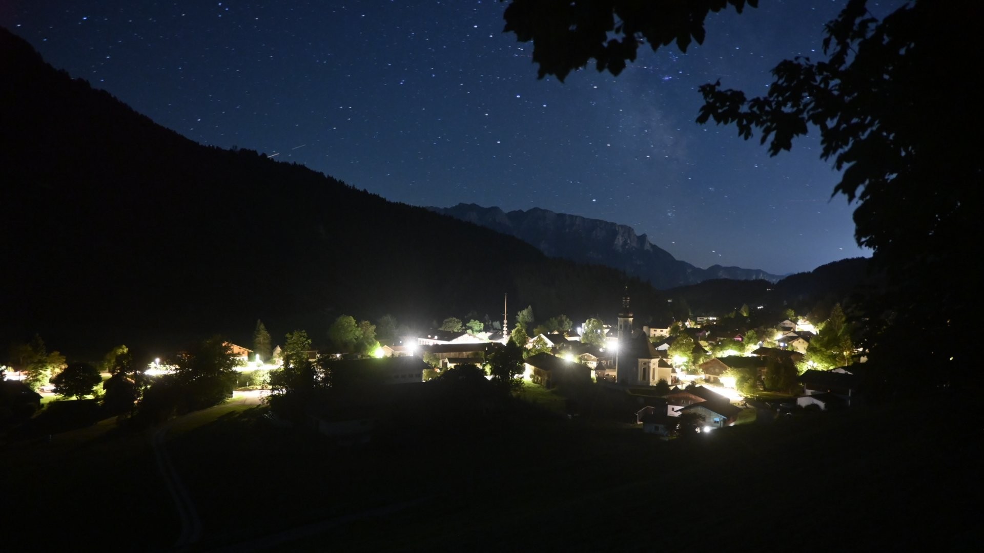 Archiv Foto Webcam Sachrang-Blick über Bergsteigerdorf