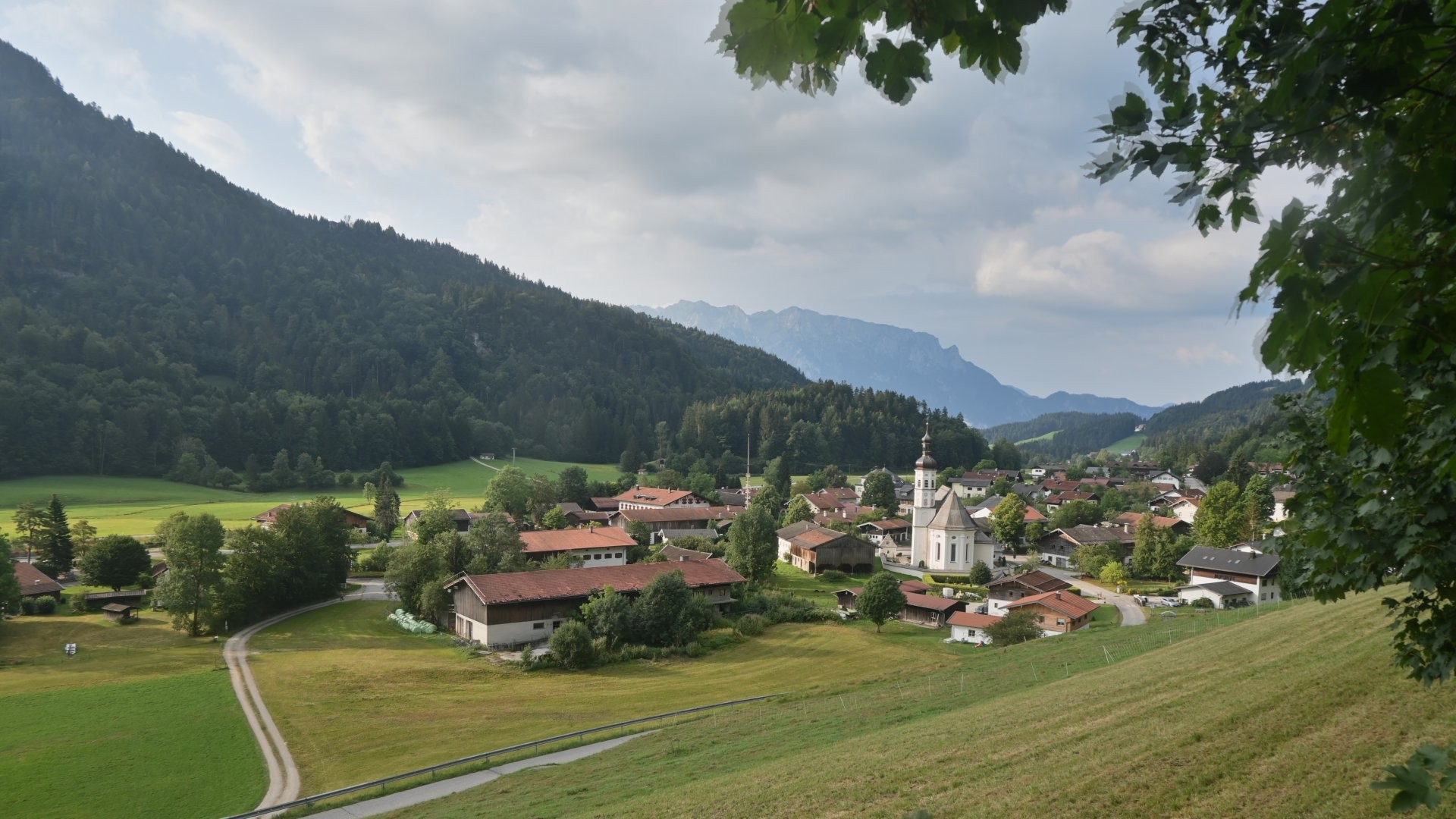 Archiv Foto Webcam Sachrang-Blick über Bergsteigerdorf