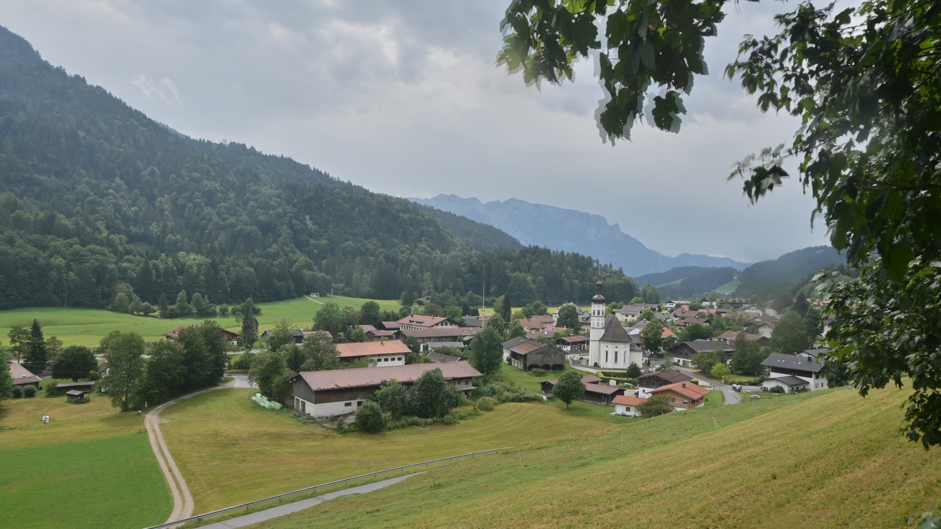 Archived image Webcam View to Sachrang