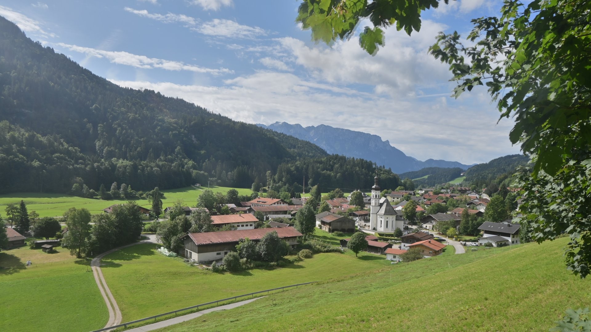 Archiv Foto Webcam Sachrang-Blick über Bergsteigerdorf