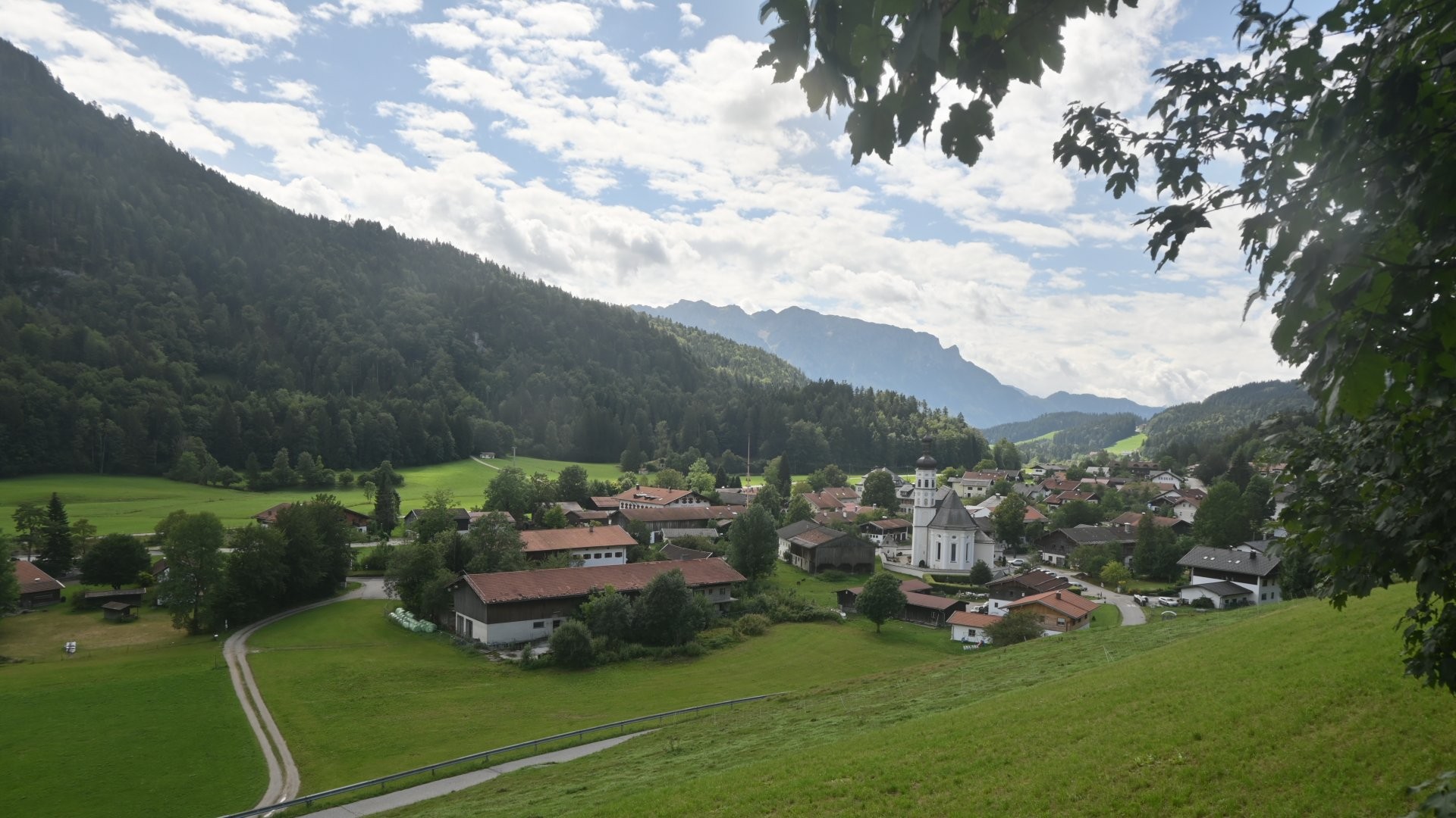 Archiv Foto Webcam Sachrang-Blick über Bergsteigerdorf