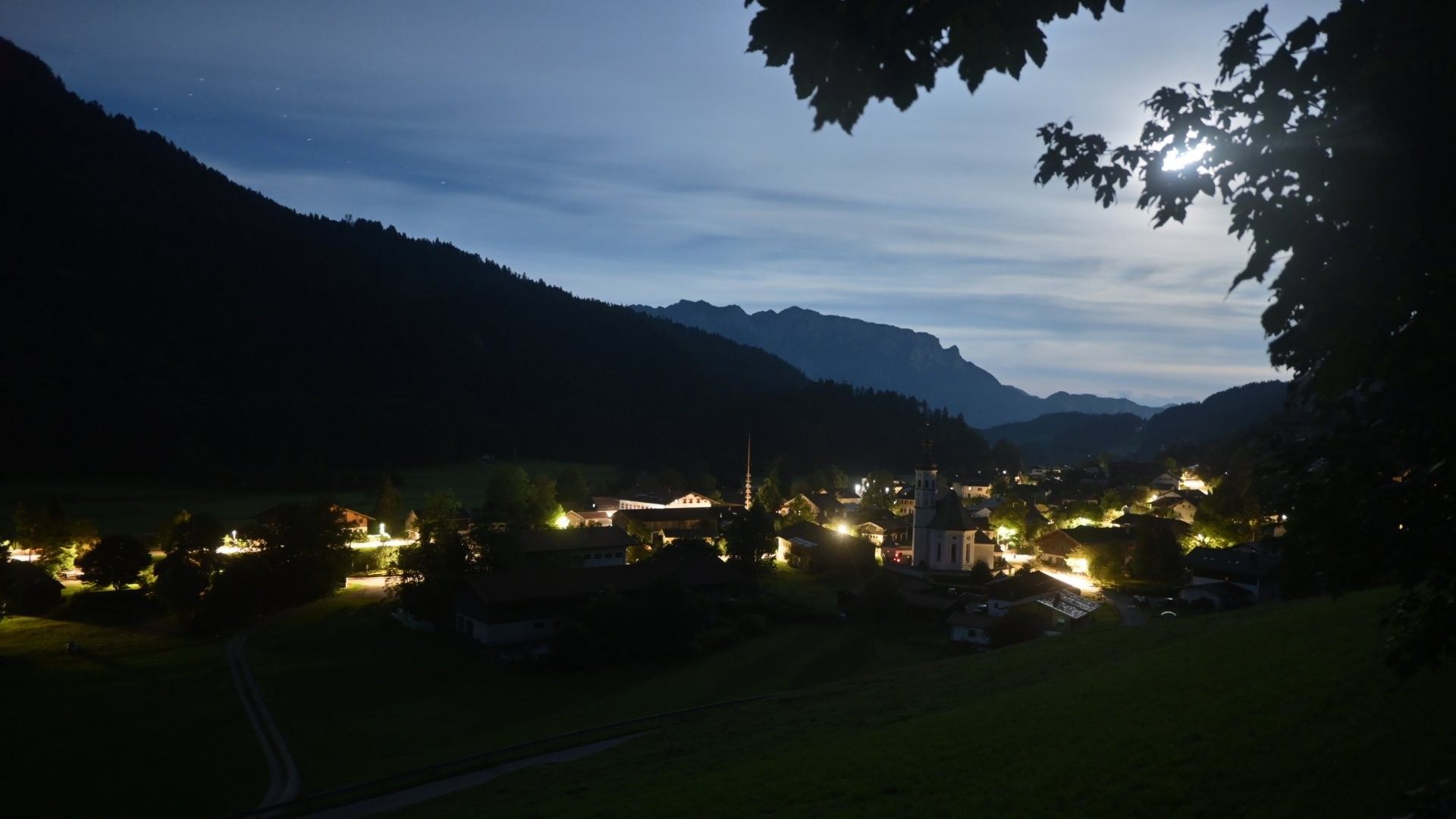 Archiv Foto Webcam Sachrang-Blick über Bergsteigerdorf