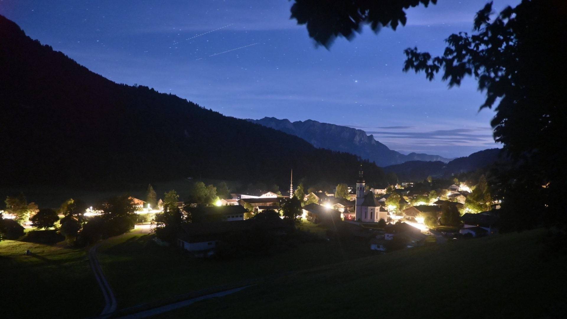 Archiv Foto Webcam Sachrang-Blick über Bergsteigerdorf