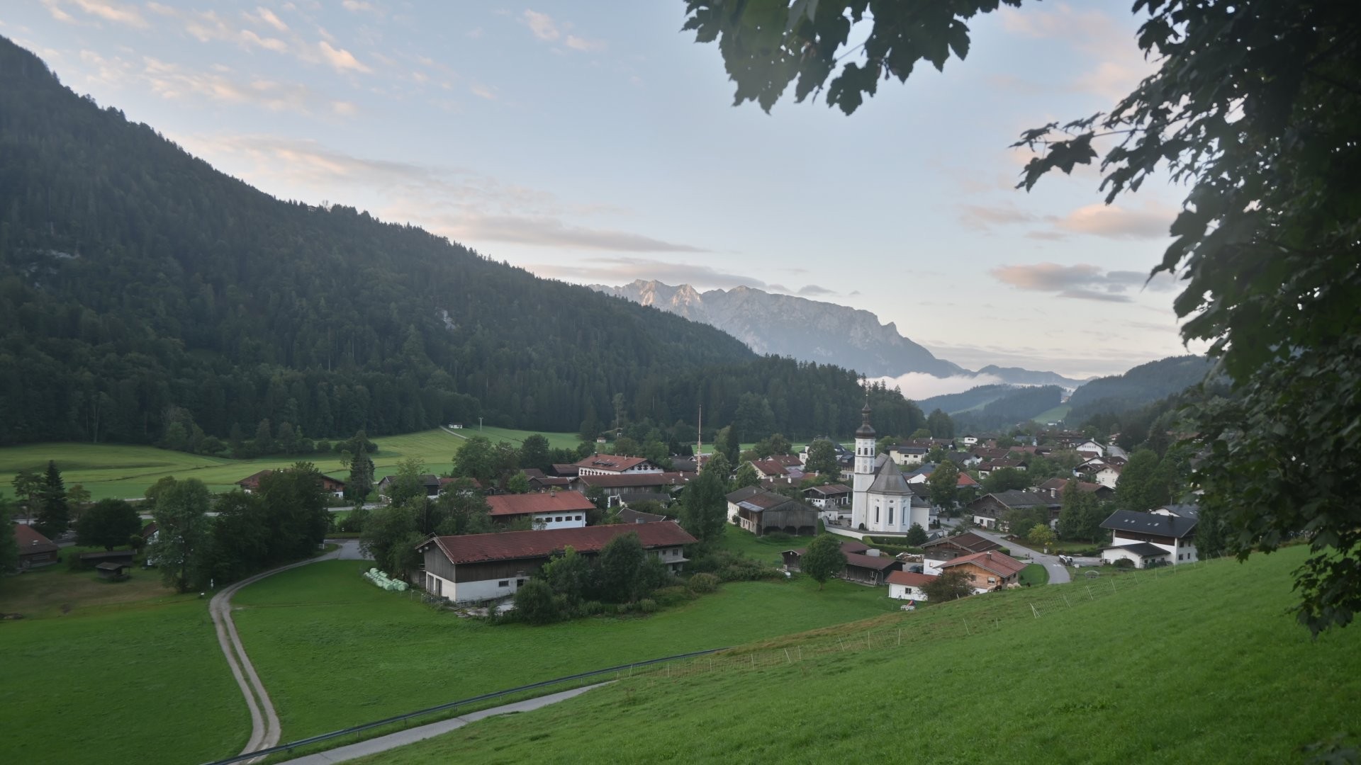 Archiv Foto Webcam Sachrang-Blick über Bergsteigerdorf