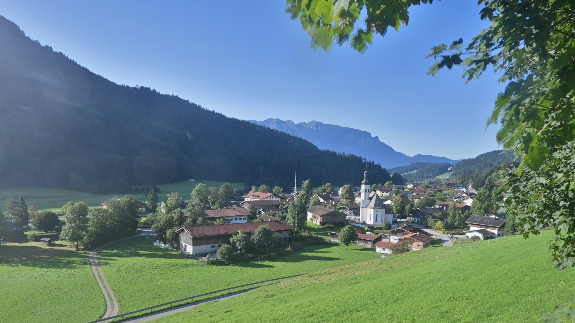 Archiv Foto Webcam Sachrang-Blick über Bergsteigerdorf