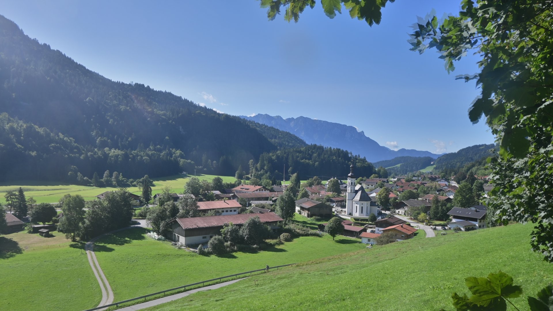 Archiv Foto Webcam Sachrang-Blick über Bergsteigerdorf