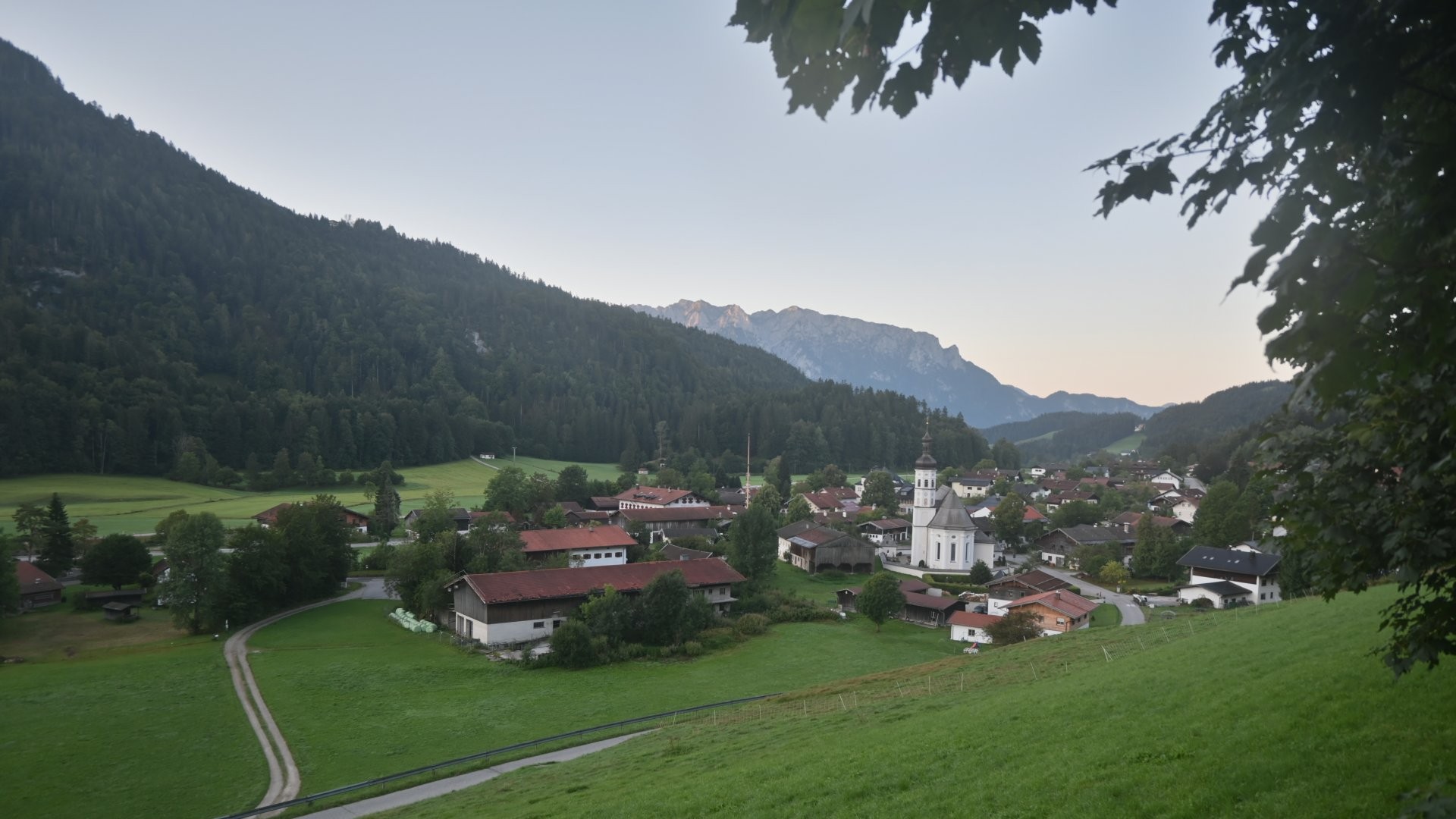 Archiv Foto Webcam Sachrang-Blick über Bergsteigerdorf