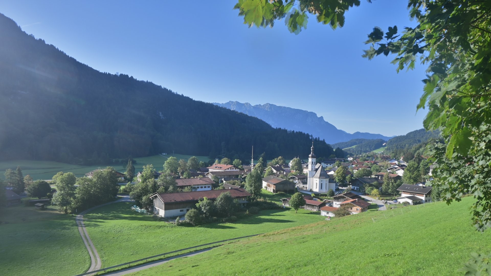 Archiv Foto Webcam Sachrang-Blick über Bergsteigerdorf