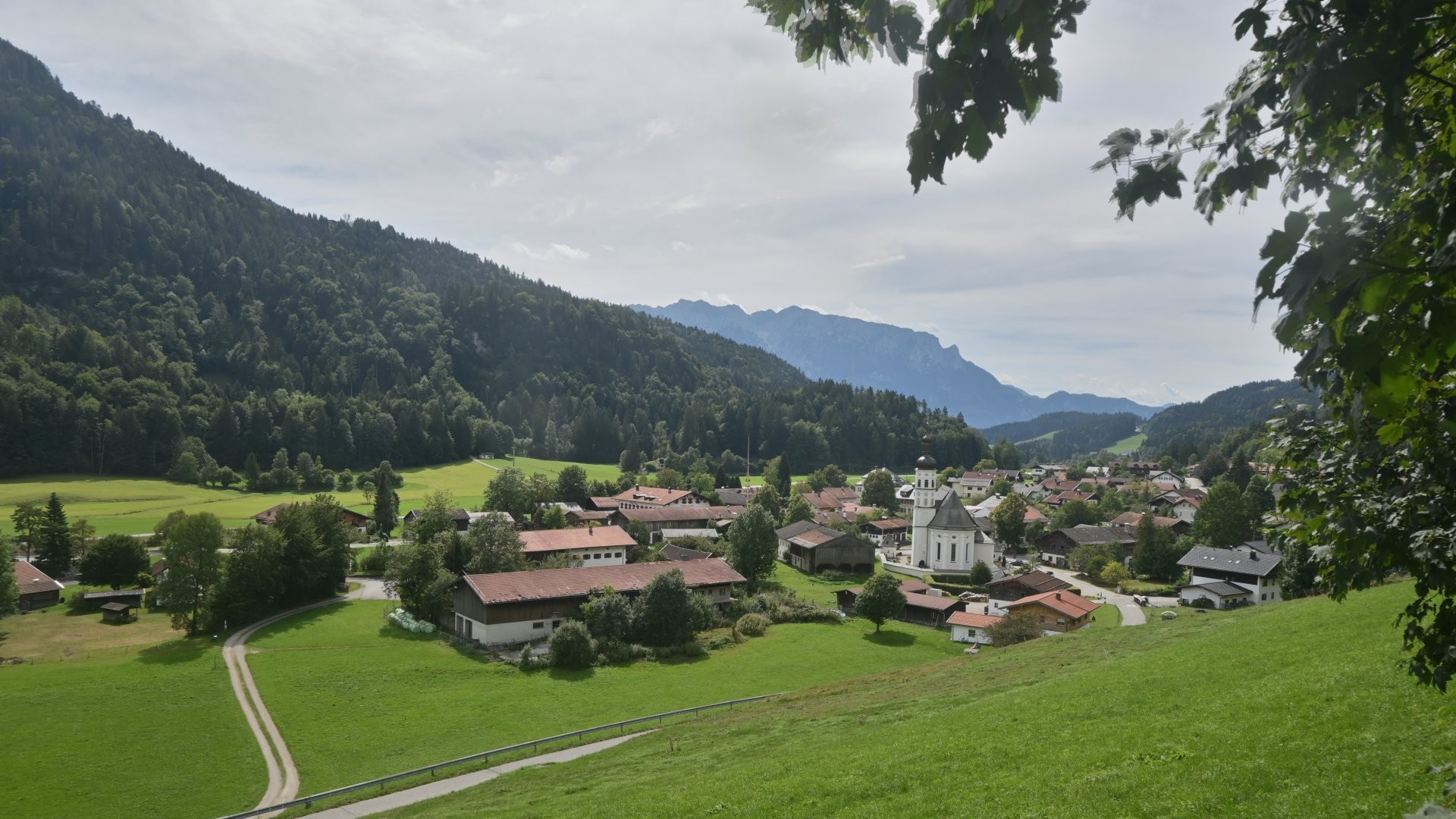 Archiv Foto Webcam Sachrang-Blick über Bergsteigerdorf