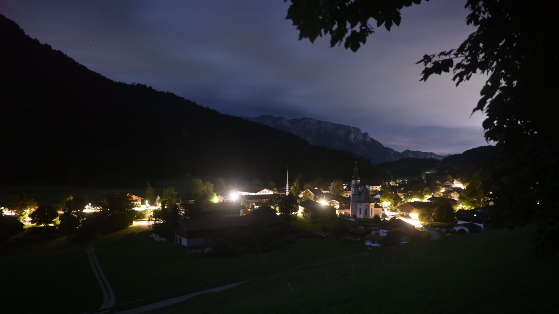 Archiv Foto Webcam Sachrang-Blick über Bergsteigerdorf
