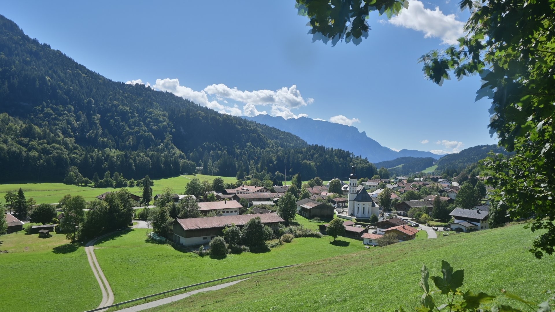 Archiv Foto Webcam Sachrang-Blick über Bergsteigerdorf