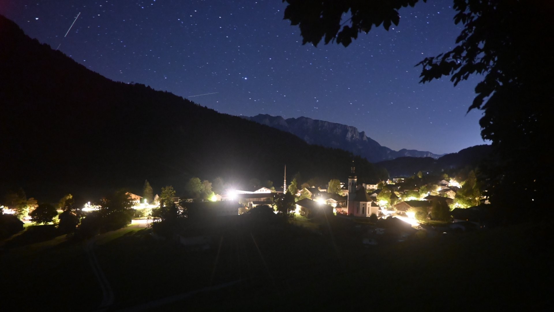 Archiv Foto Webcam Sachrang-Blick über Bergsteigerdorf