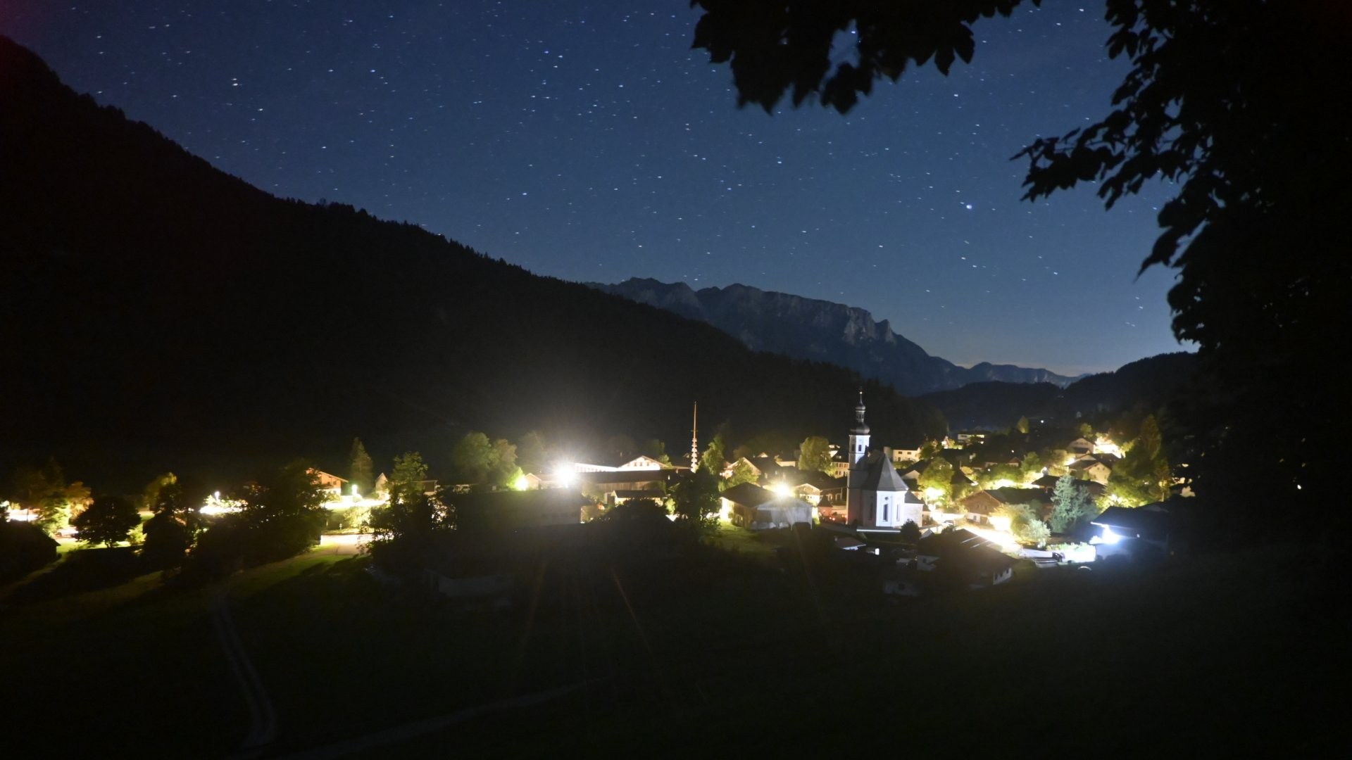 Archiv Foto Webcam Sachrang-Blick über Bergsteigerdorf