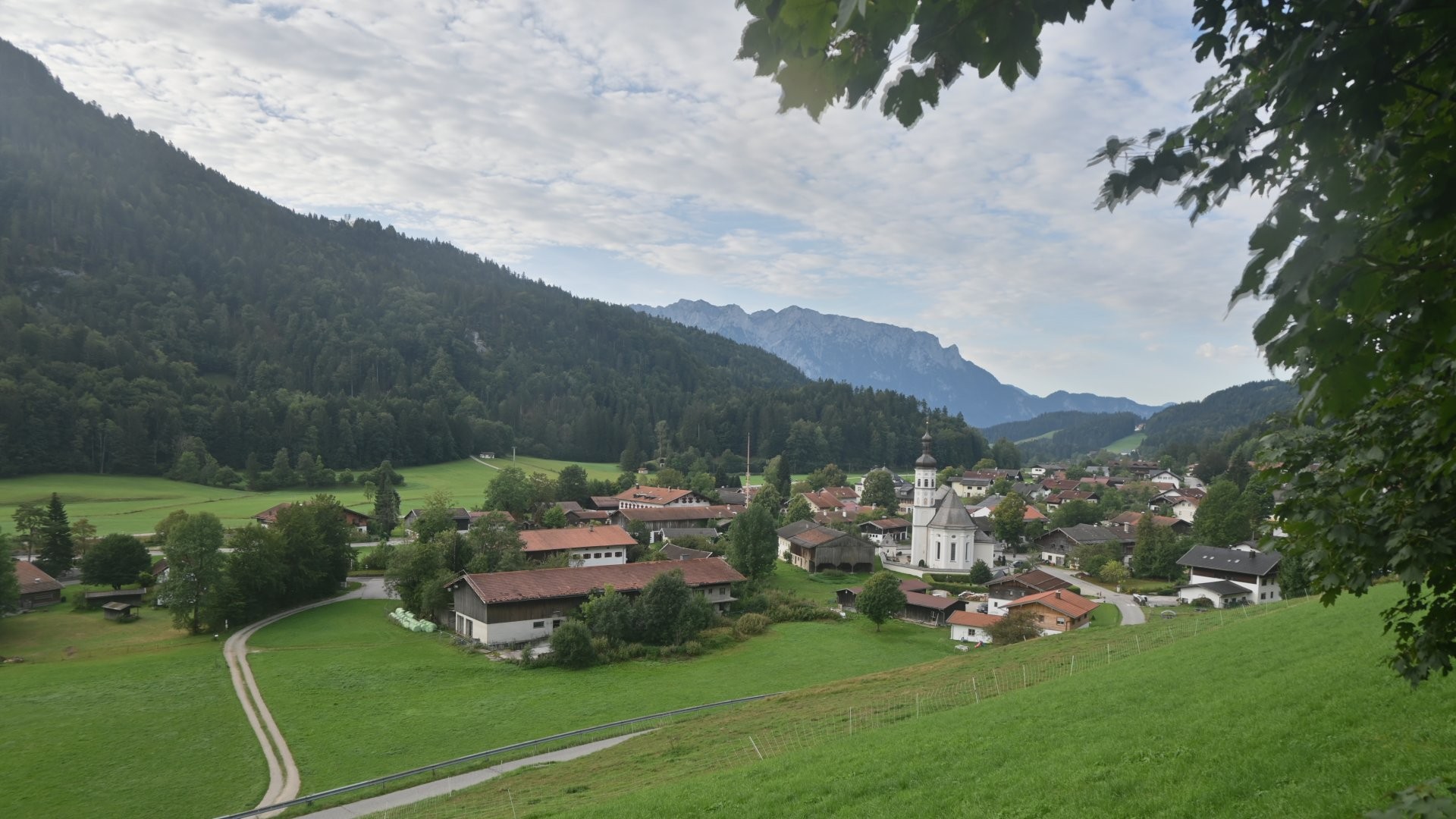 Archiv Foto Webcam Sachrang-Blick über Bergsteigerdorf