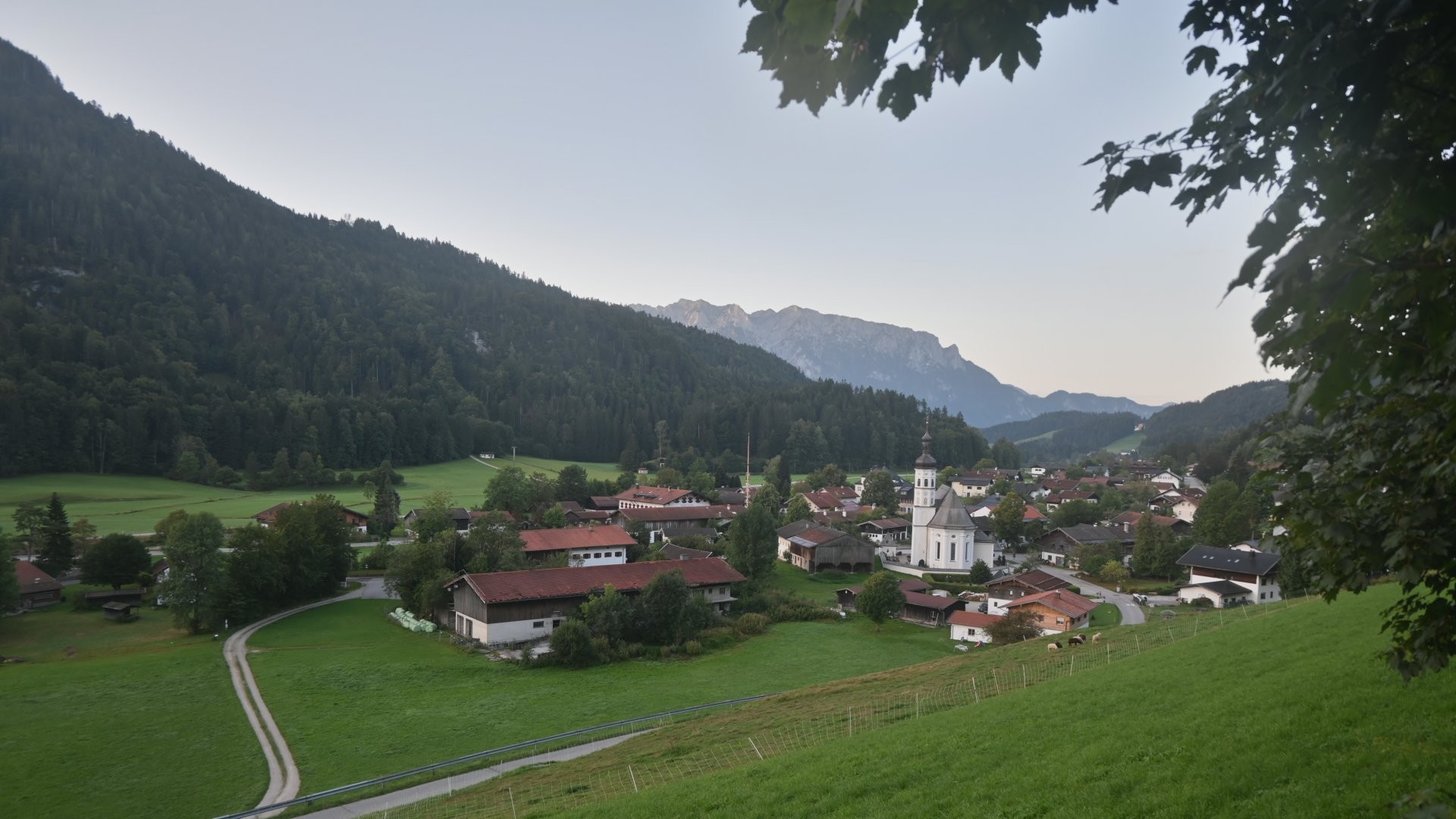 Archiv Foto Webcam Sachrang-Blick über Bergsteigerdorf