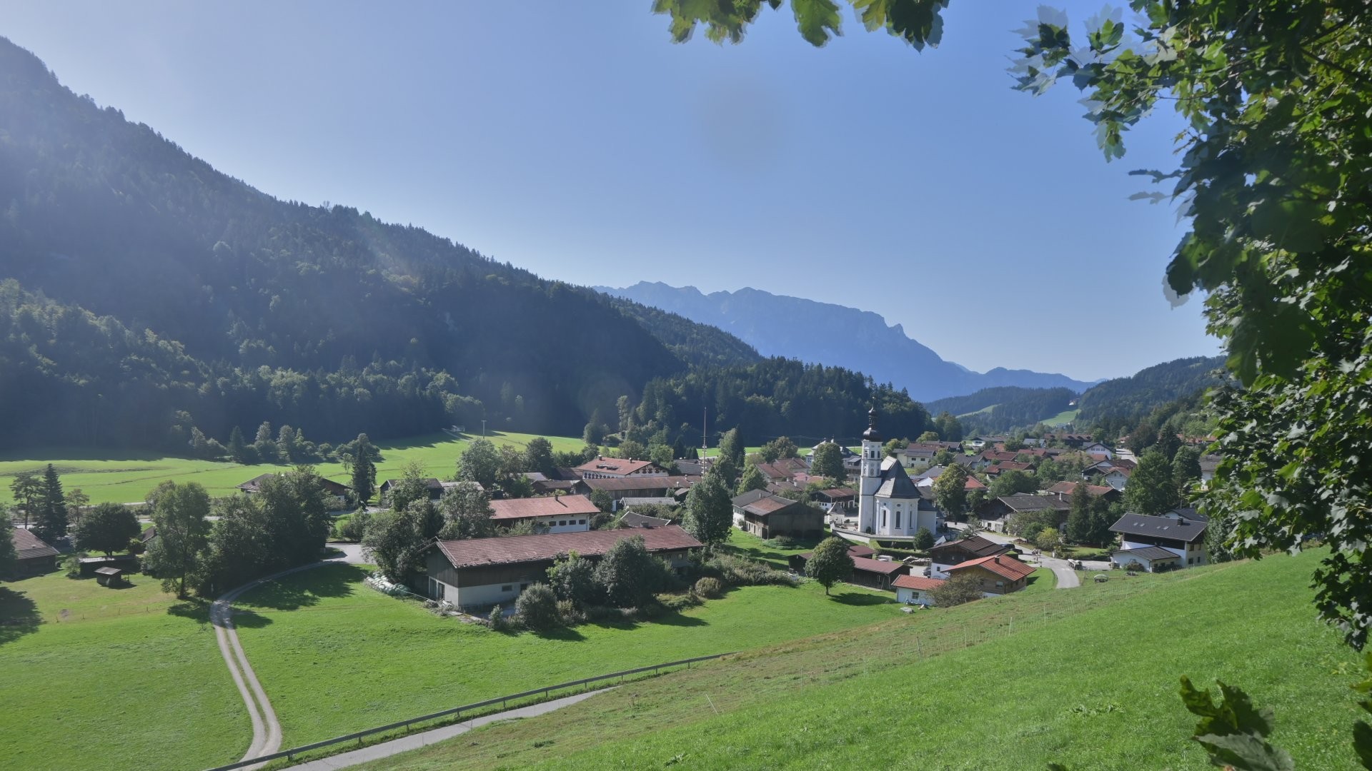 Archiv Foto Webcam Sachrang-Blick über Bergsteigerdorf