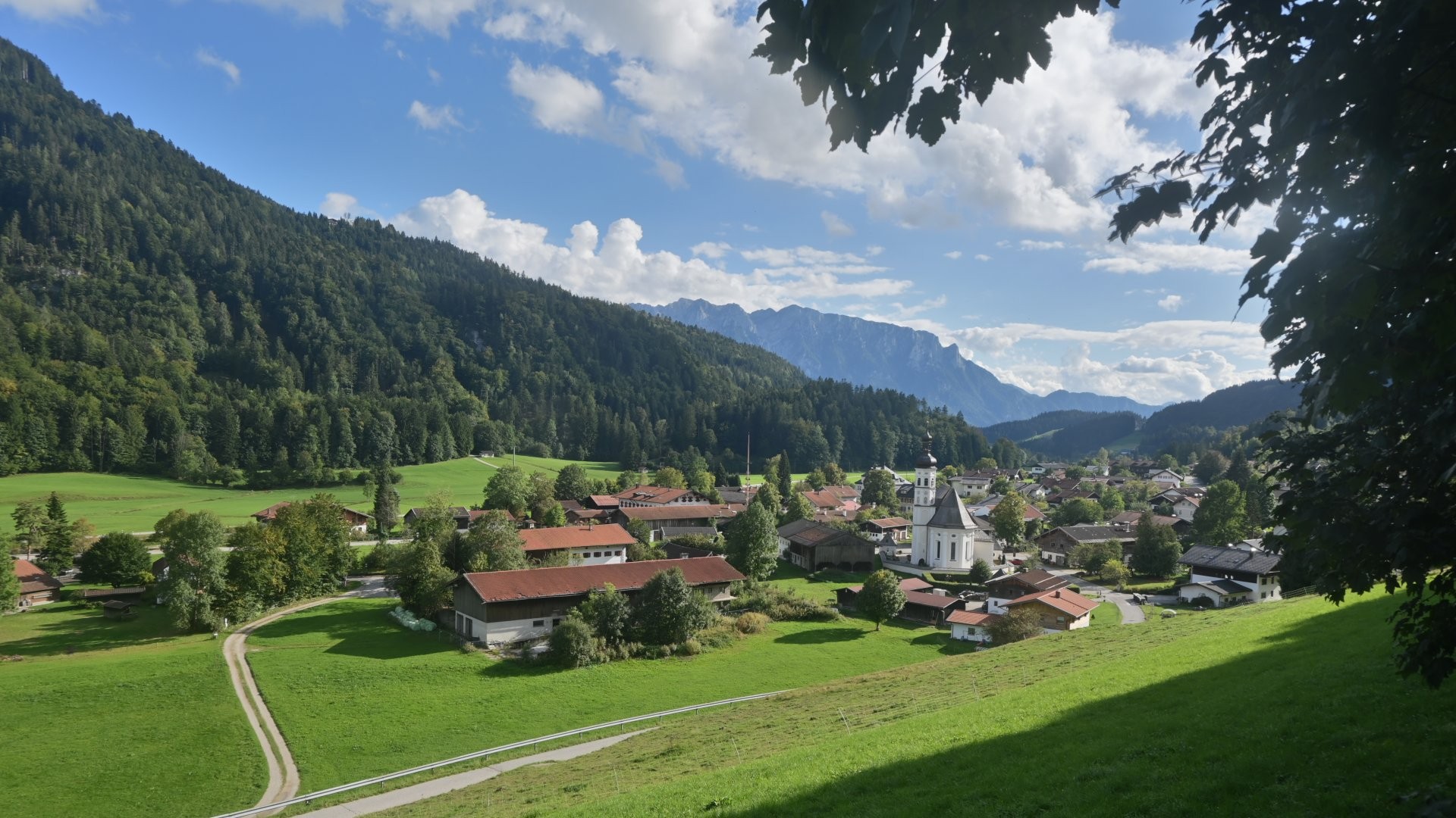 Archiv Foto Webcam Sachrang-Blick über Bergsteigerdorf