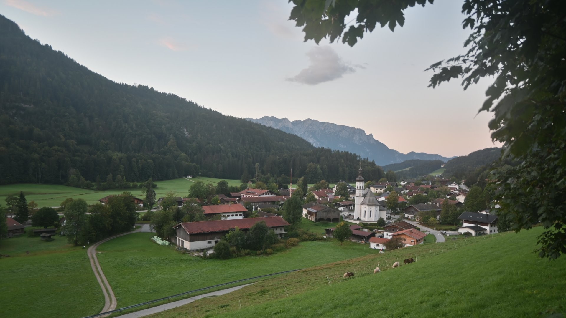 Archiv Foto Webcam Sachrang-Blick über Bergsteigerdorf