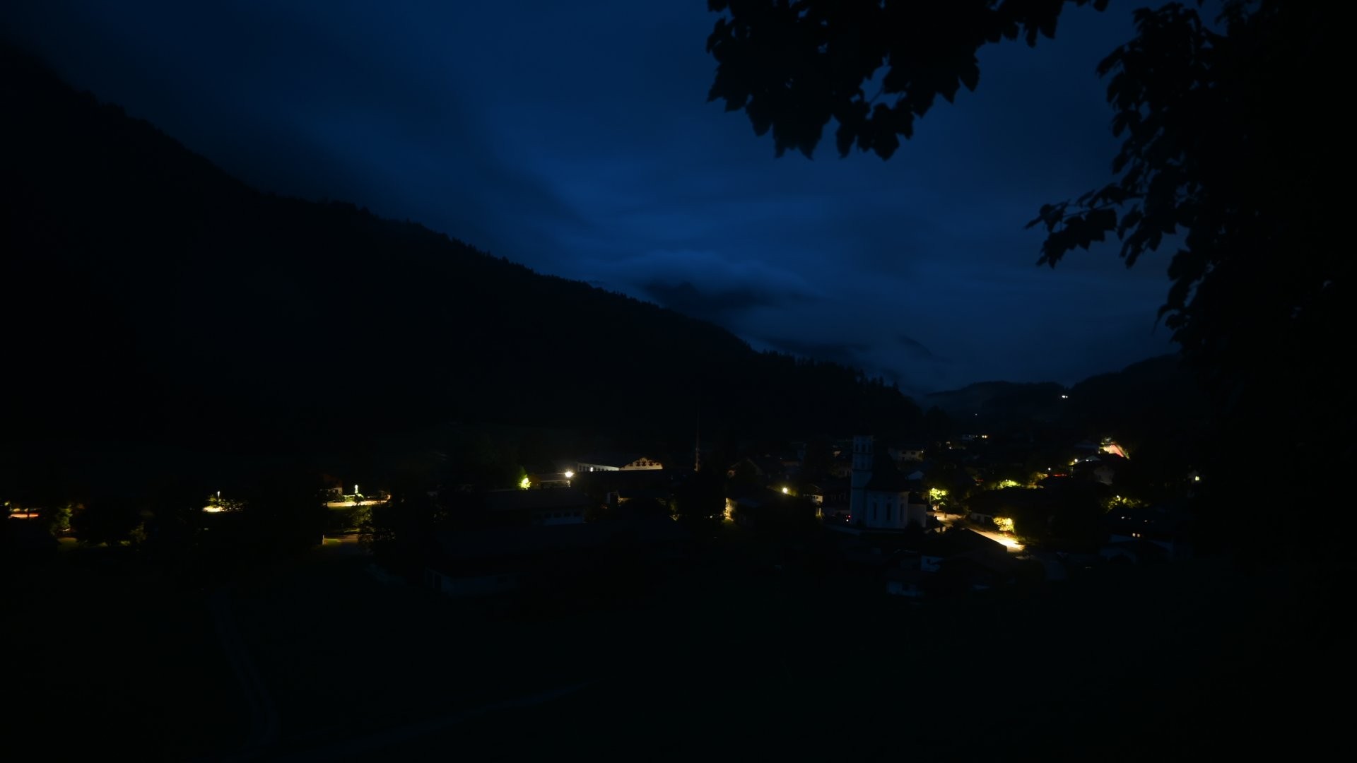 Archived image Webcam View to Sachrang