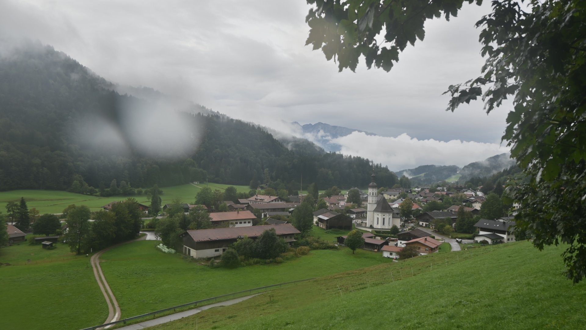 Archived image Webcam View to Sachrang