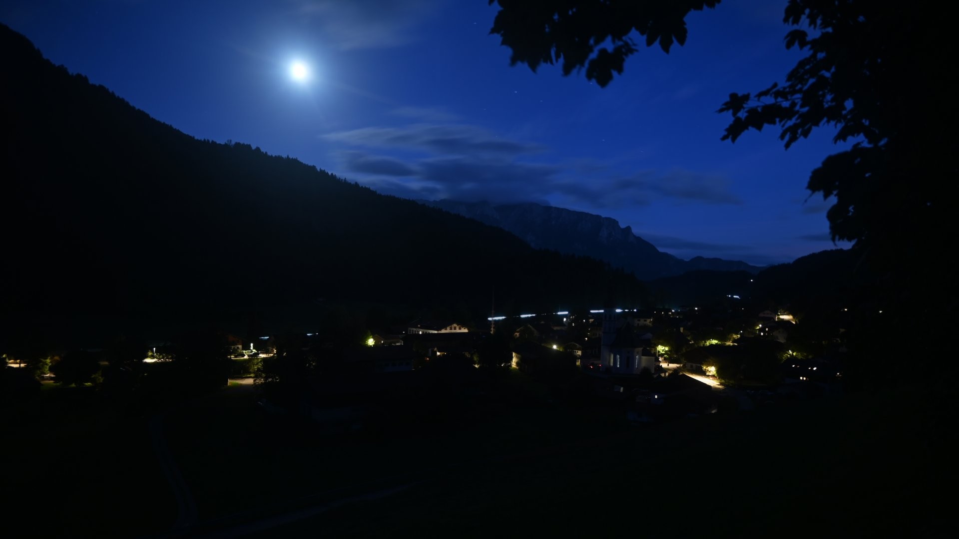 Archiv Foto Webcam Sachrang-Blick über Bergsteigerdorf