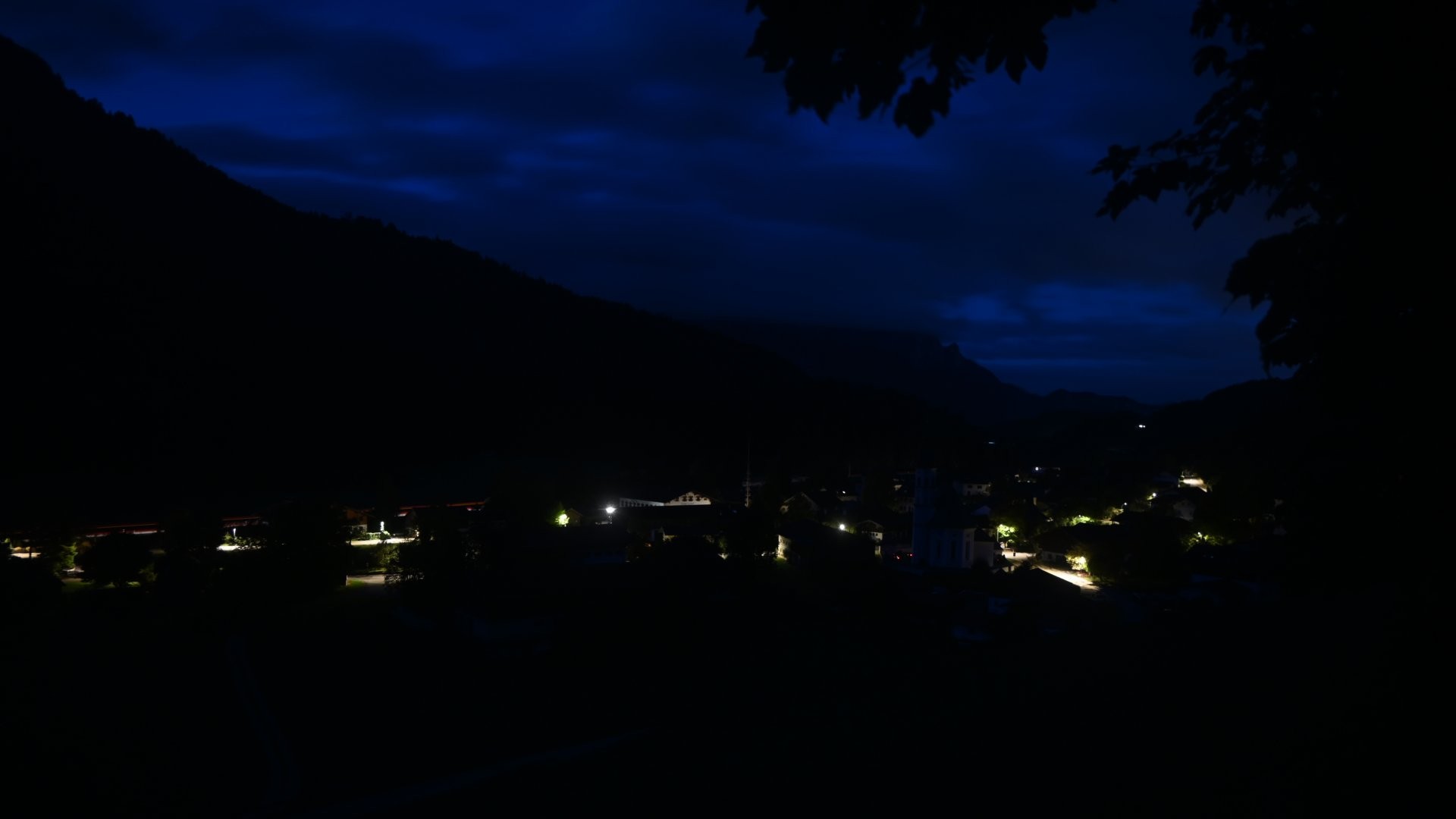 Archived image Webcam View to Sachrang