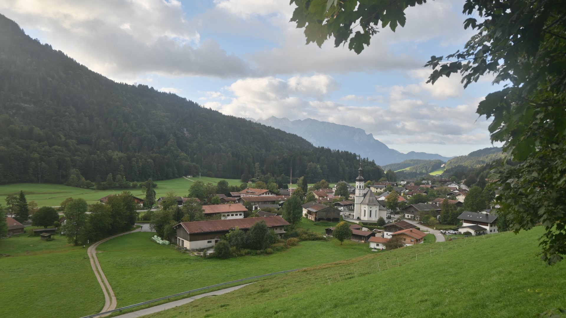 Archiv Foto Webcam Sachrang-Blick über Bergsteigerdorf