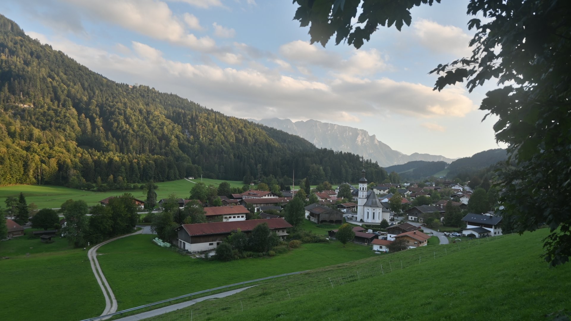 Archiv Foto Webcam Sachrang-Blick über Bergsteigerdorf
