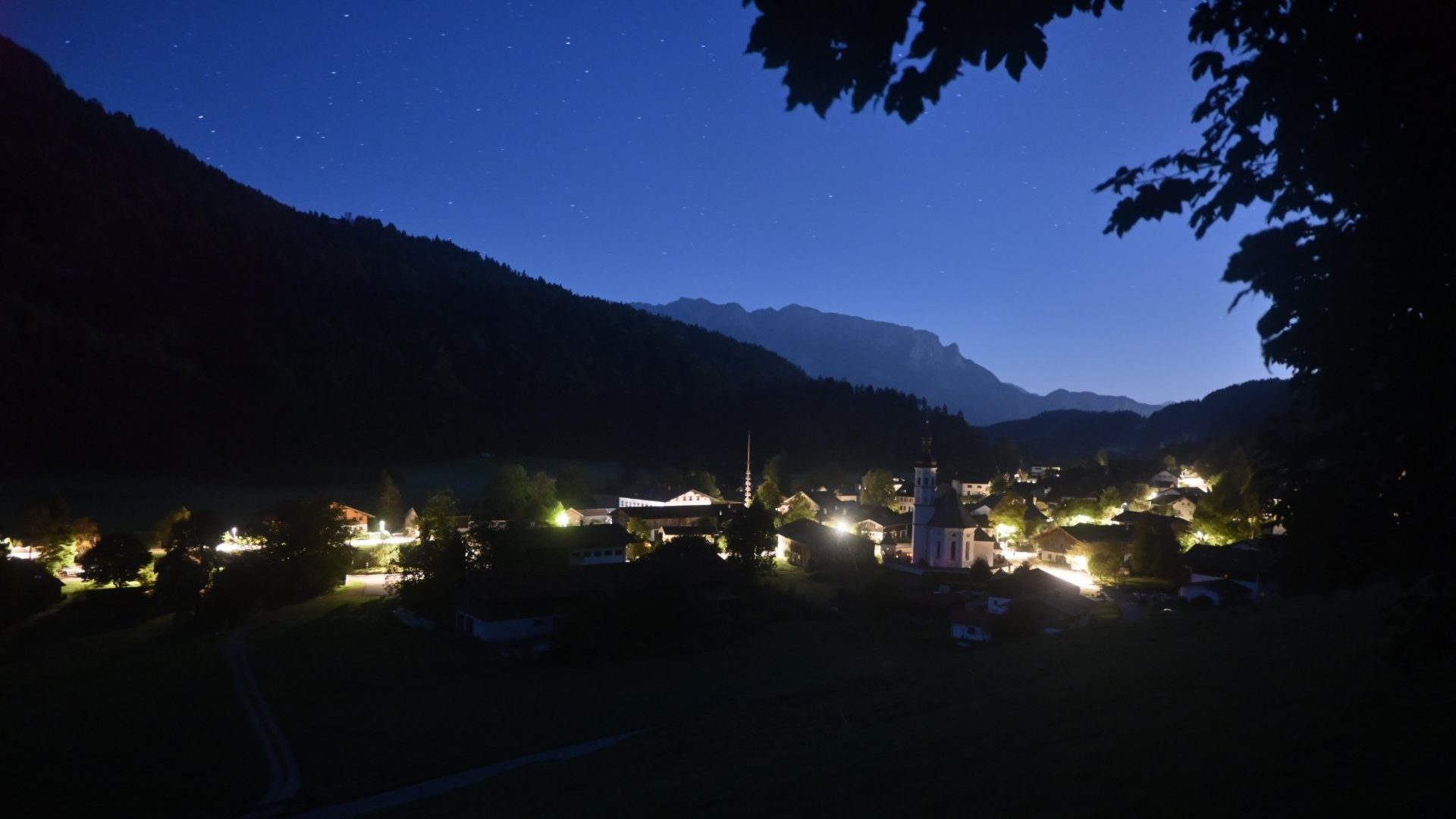 Archiv Foto Webcam Sachrang-Blick über Bergsteigerdorf